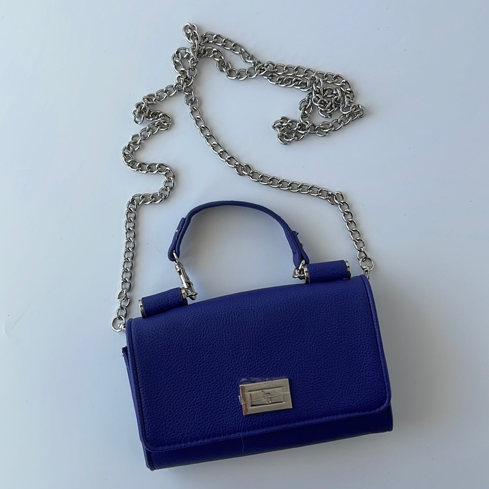 Purple crossbody purse